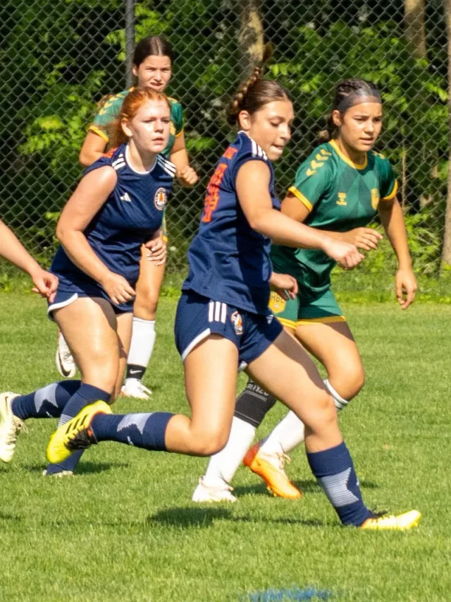 Alexis Burmeister playing soccer