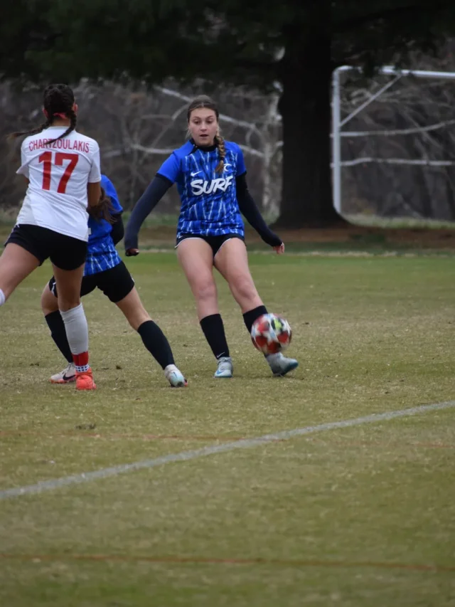 Alexis Burmeister playing soccer