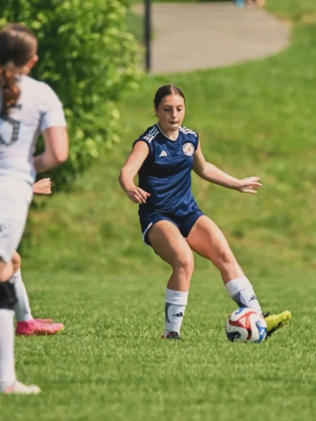 Alexis Burmeister playing soccer