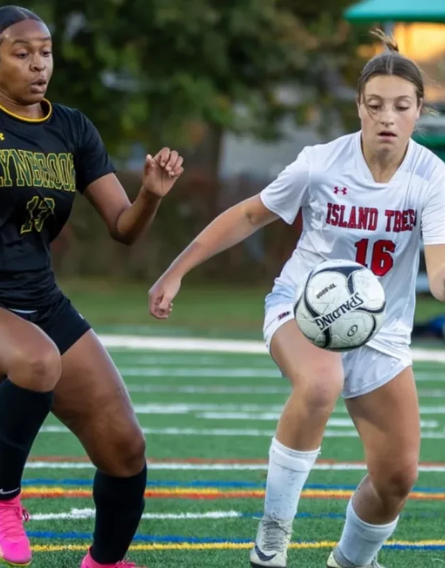 Alexis Burmeister playing soccer